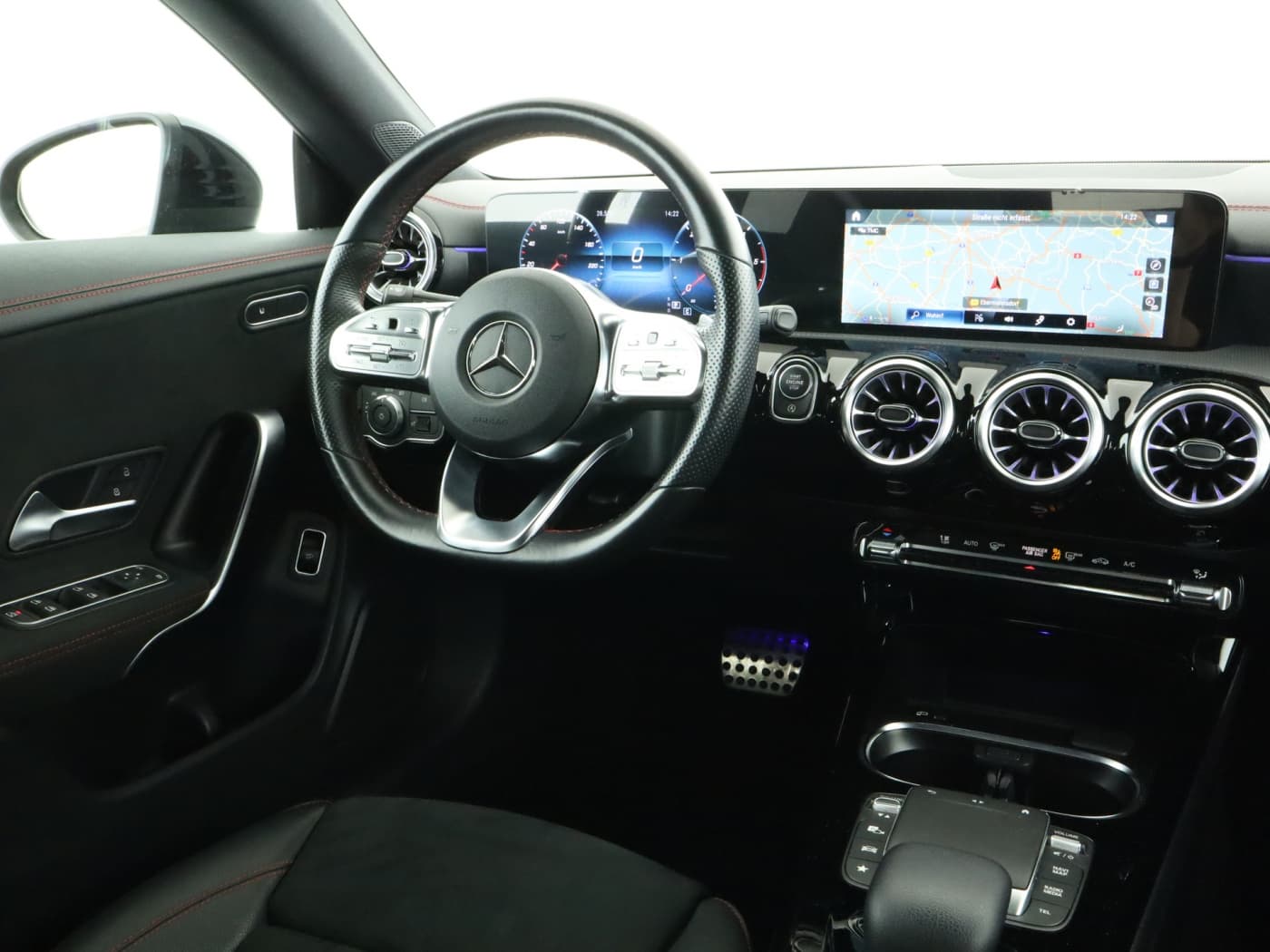 Mercedes-Benz CLA 200 d Bild 10