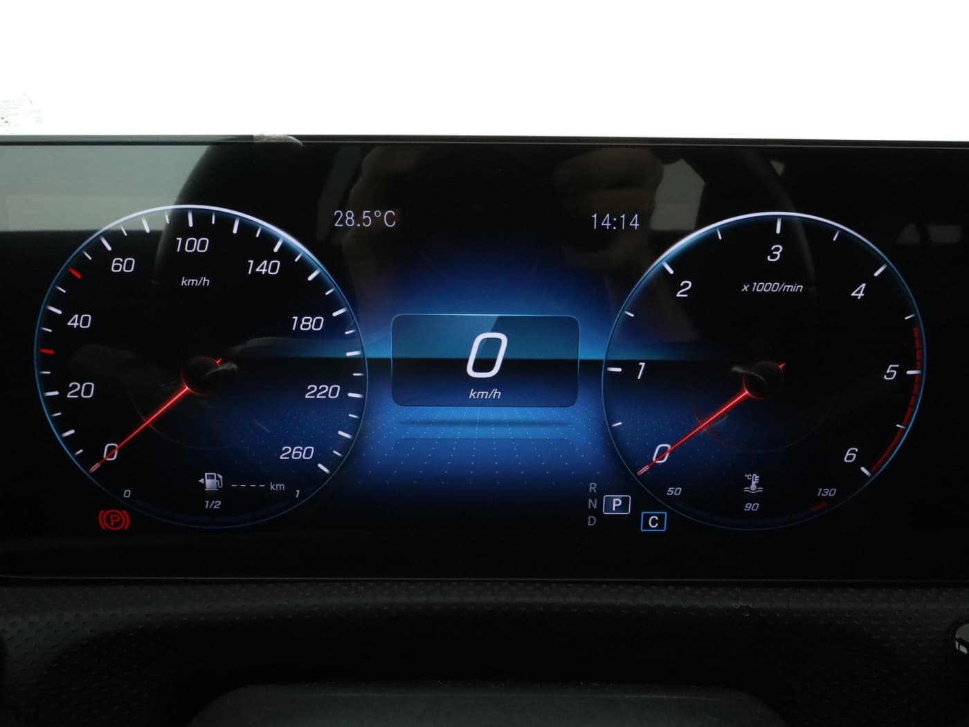 Mercedes-Benz CLA 200 d Bild 12