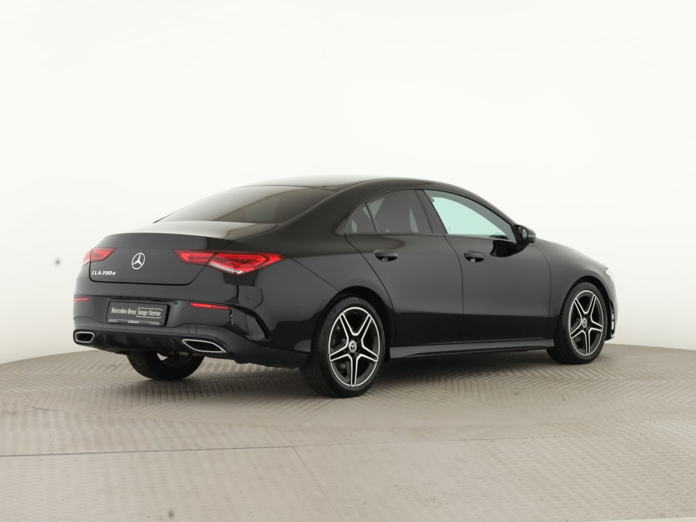 Mercedes-Benz CLA 200 d Bild 6