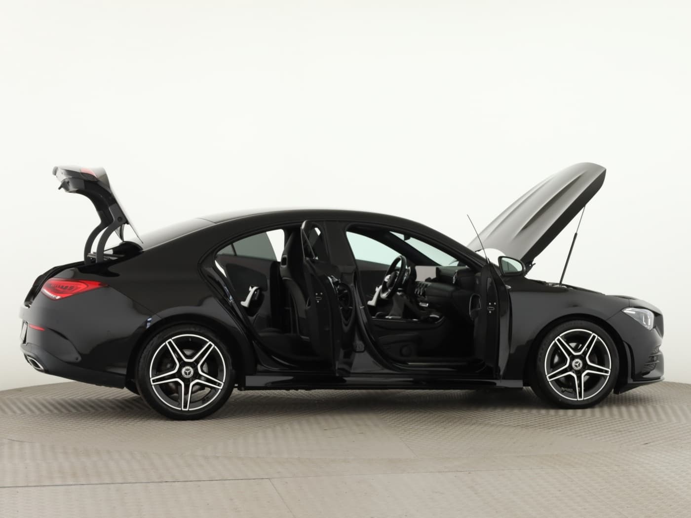 Mercedes-Benz CLA 200 d Bild 8