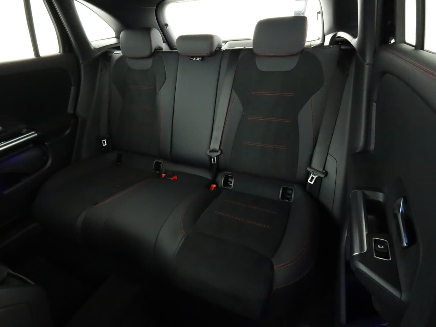 Mercedes-Benz GLA 200 Bild 18