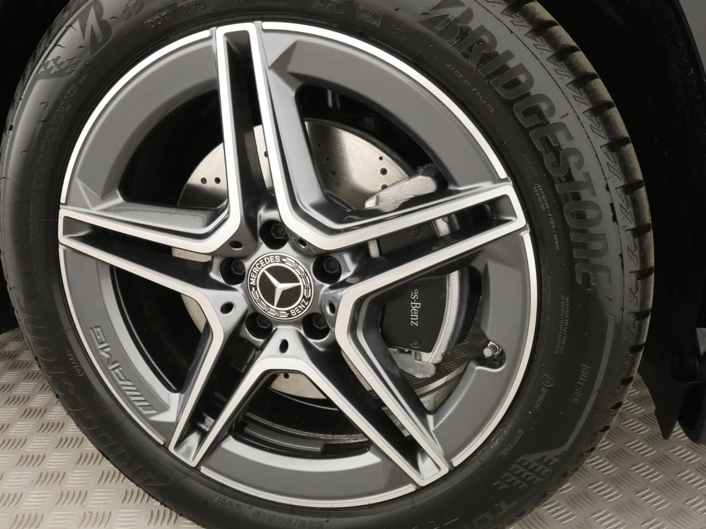 Mercedes-Benz GLA 200 Bild 21