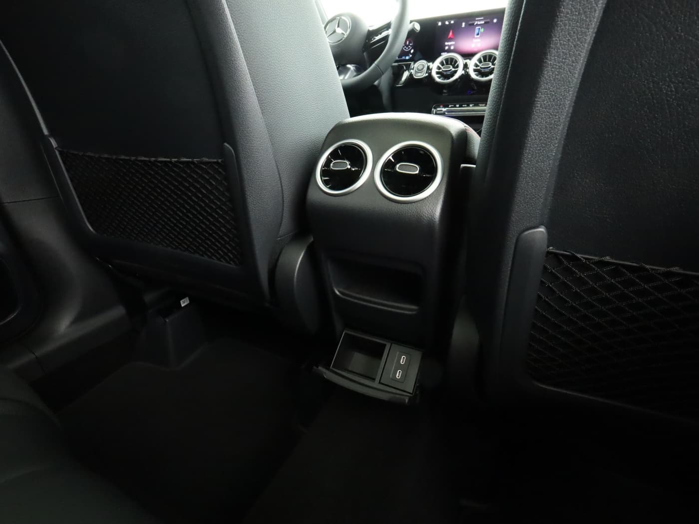 Mercedes-Benz GLA 250 4MATIC Bild 25
