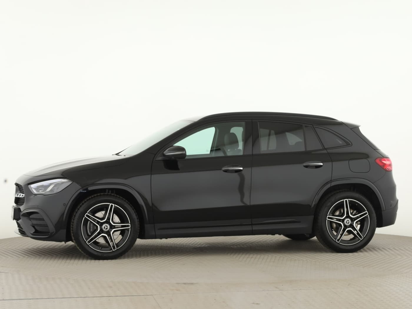 Mercedes-Benz GLA 250 4MATIC Bild 7