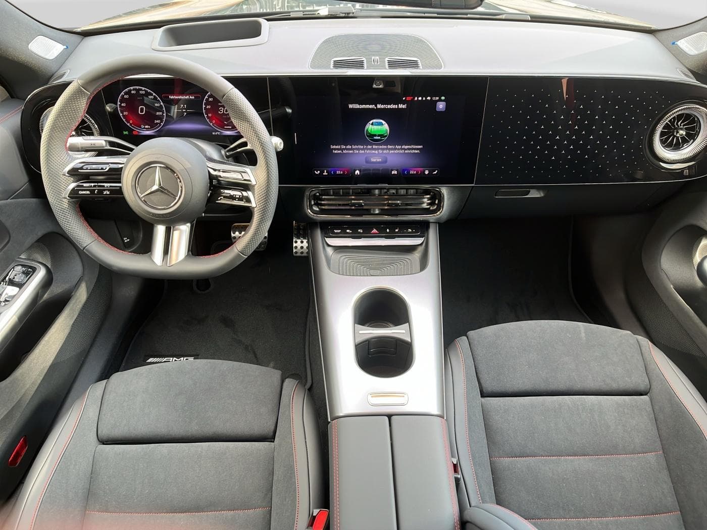 Mercedes-Benz CLA 250+ EQ Bild 11
