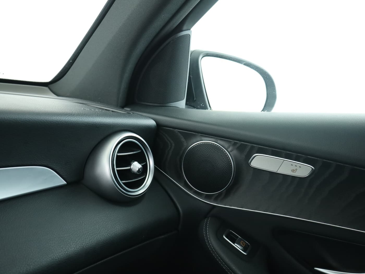 Mercedes-Benz GLC 300 e 4M Bild 16