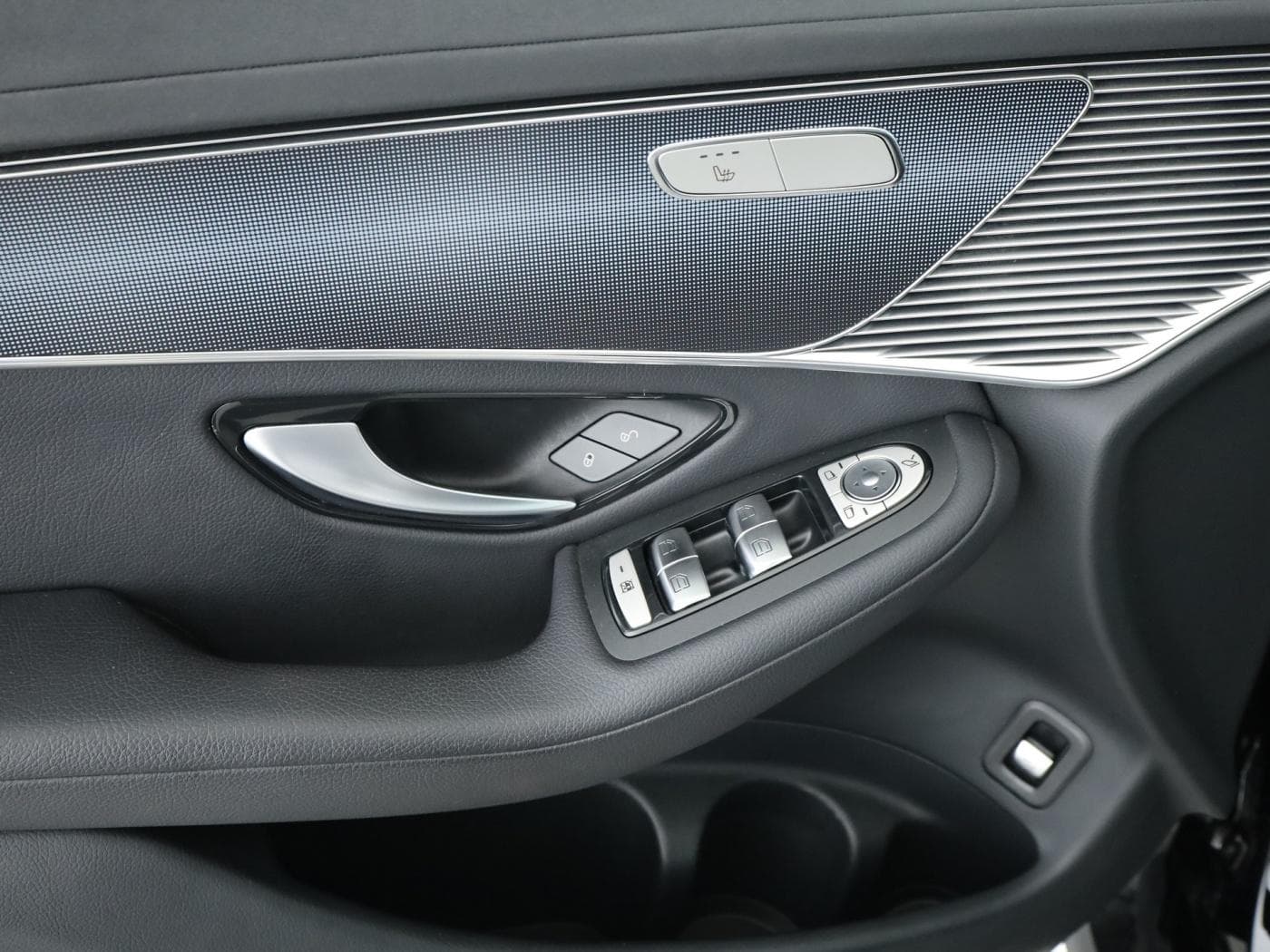 Mercedes-Benz EQC 400 4M Bild 20