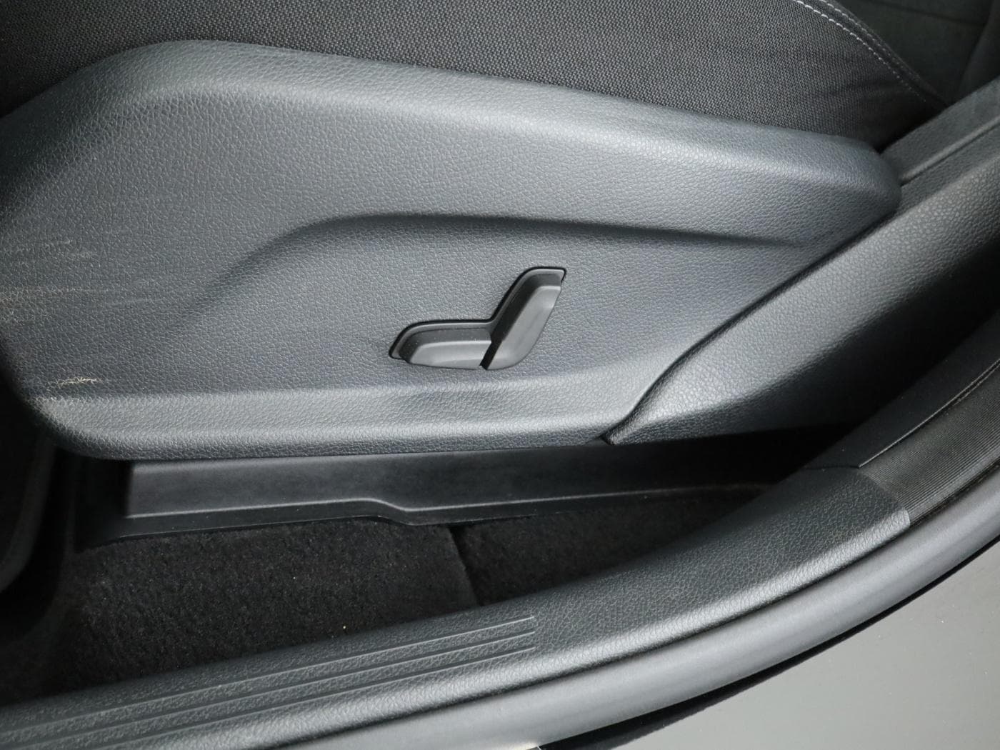 Mercedes-Benz EQC 400 4M Bild 26