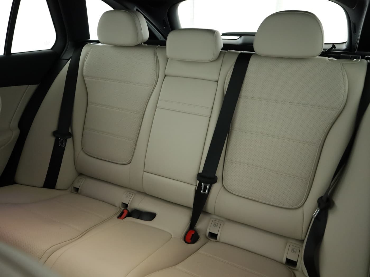 Mercedes-Benz C 220 d T Bild 18