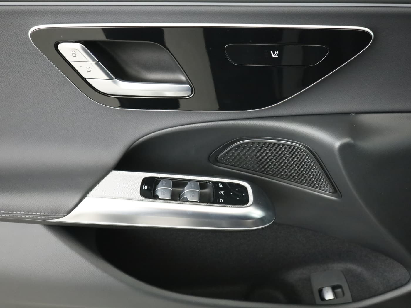 Mercedes-Benz E 220 d 4M T Bild 20