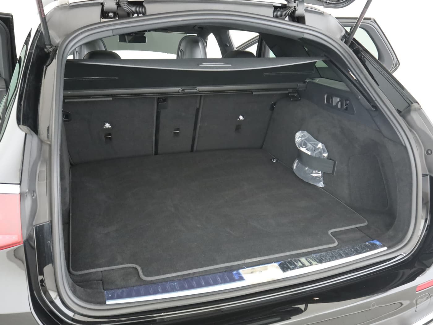 Mercedes-Benz E 220 d 4M T Bild 23