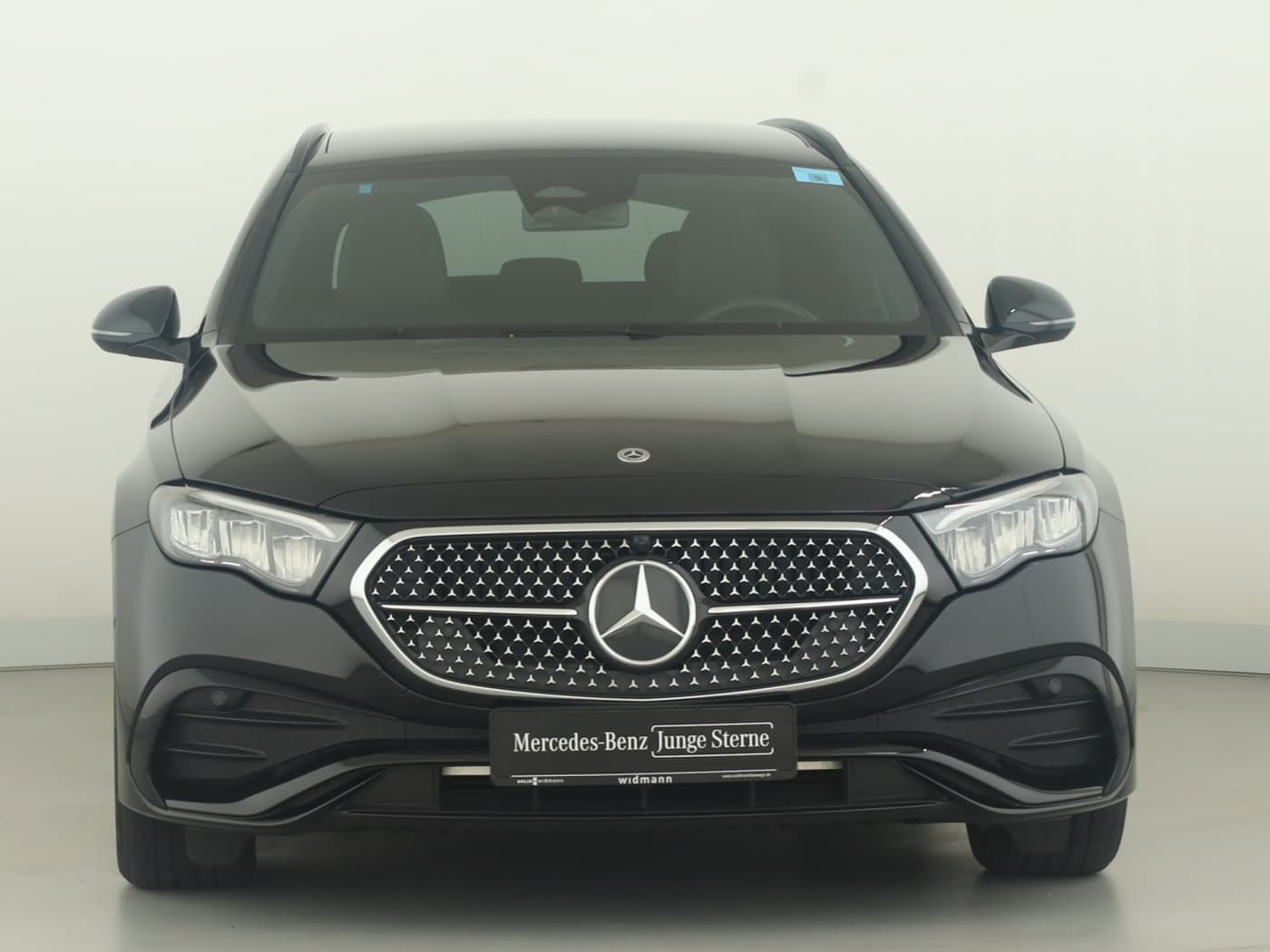 Mercedes-Benz E 220 d 4M T Bild 3