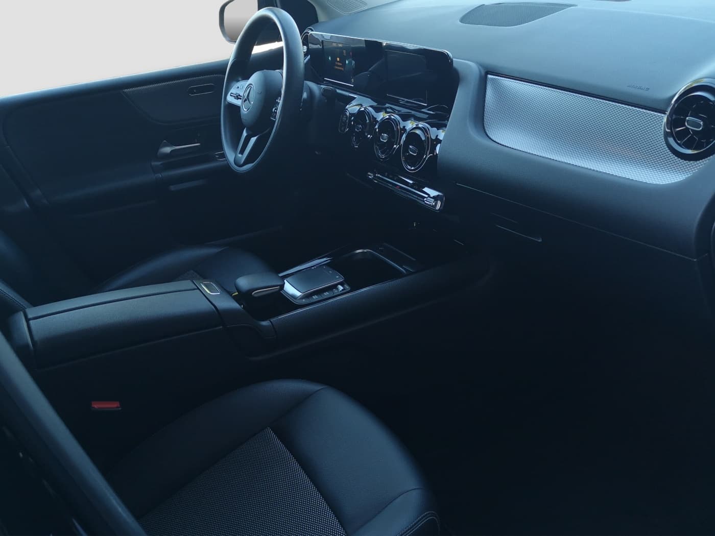 Mercedes-Benz B 200 d Bild 15