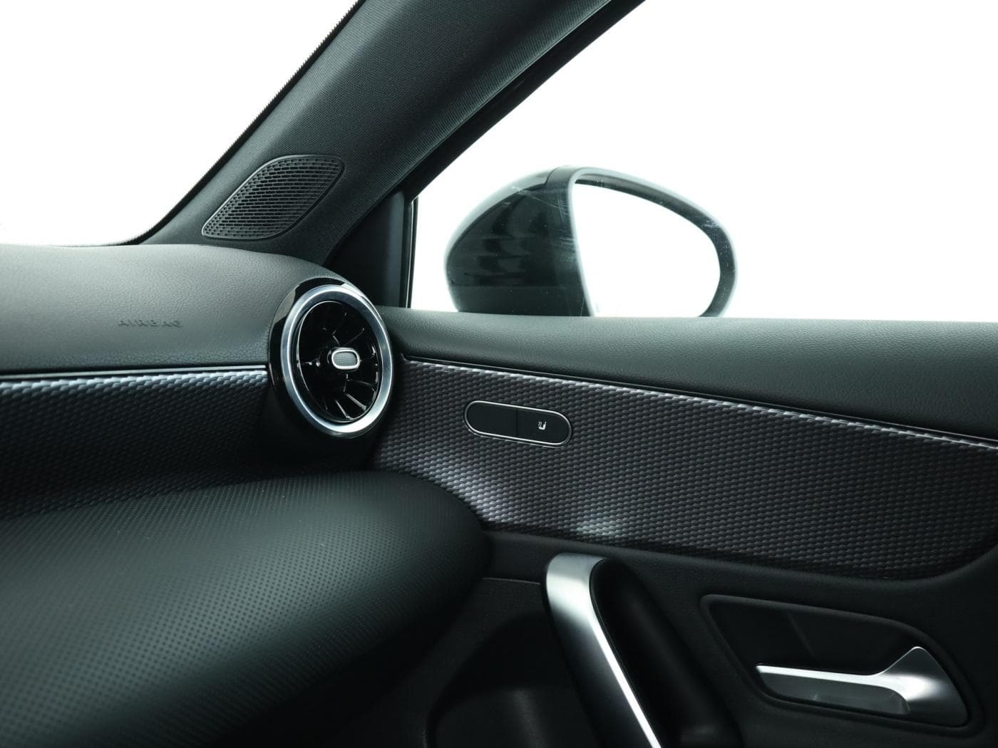 Mercedes-Benz A 250 e Bild 16