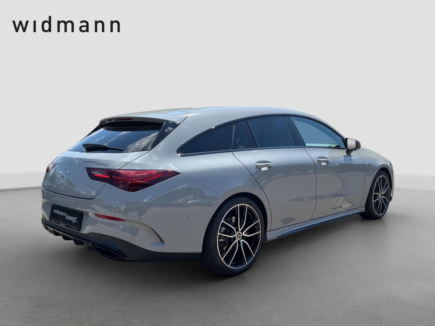 Mercedes-Benz CLA 200 Shooting Brake Bild 2