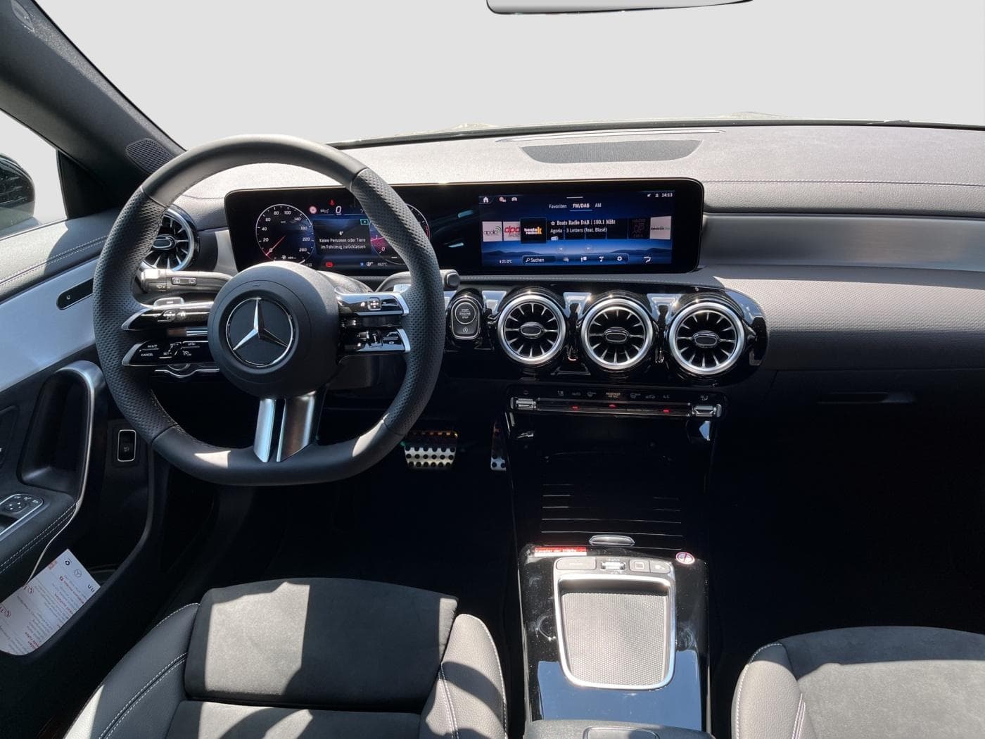 Mercedes-Benz CLA 200 Shooting Brake Bild 9