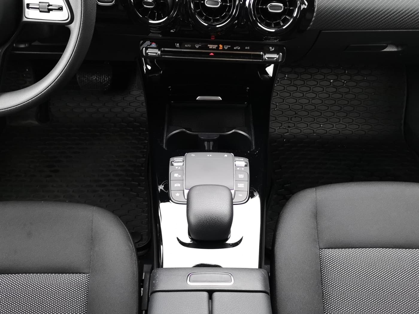 Mercedes-Benz A 180 d Bild 13