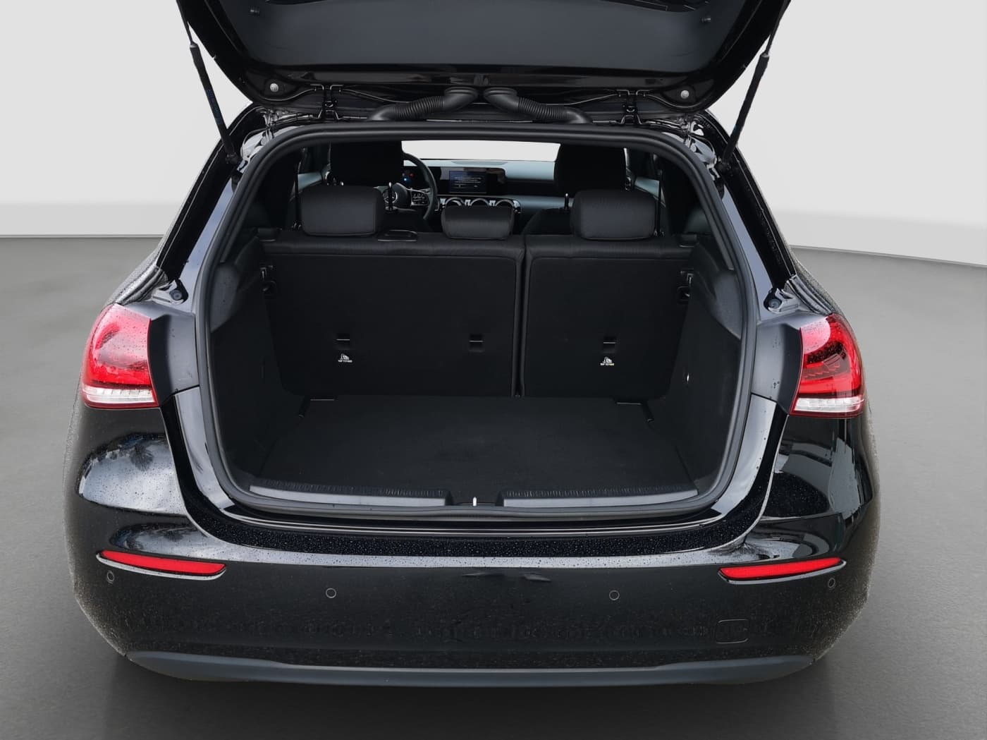 Mercedes-Benz A 180 d Bild 18