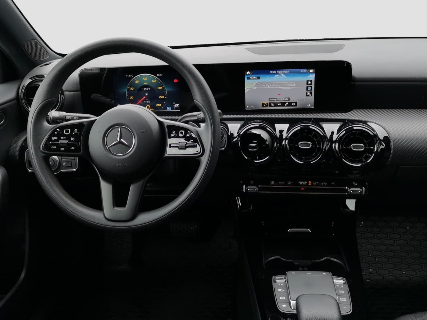 Mercedes-Benz A 180 d Bild 9