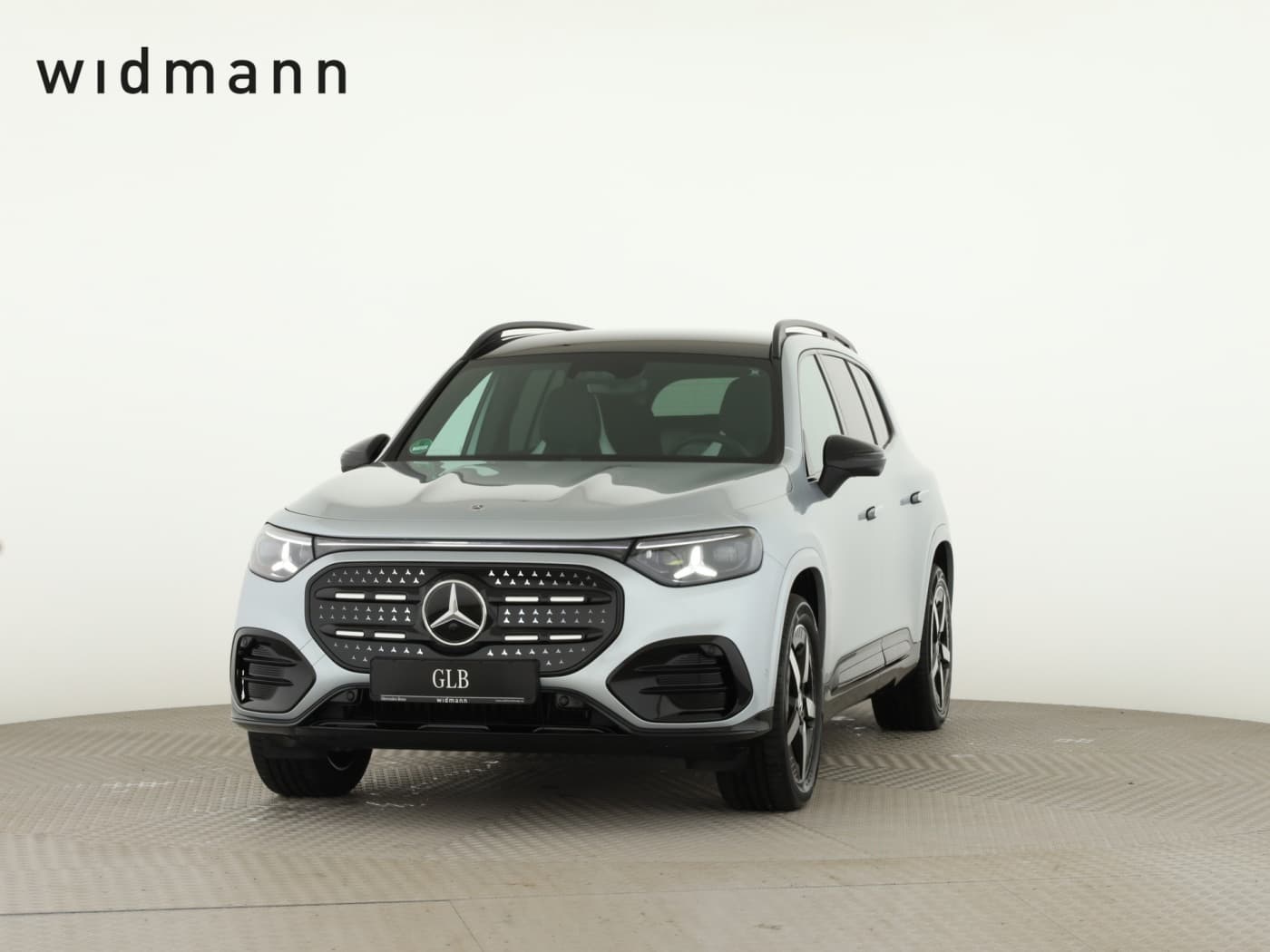 Mercedes-Benz GLB 250+ mit EQ Technologie Bild 1