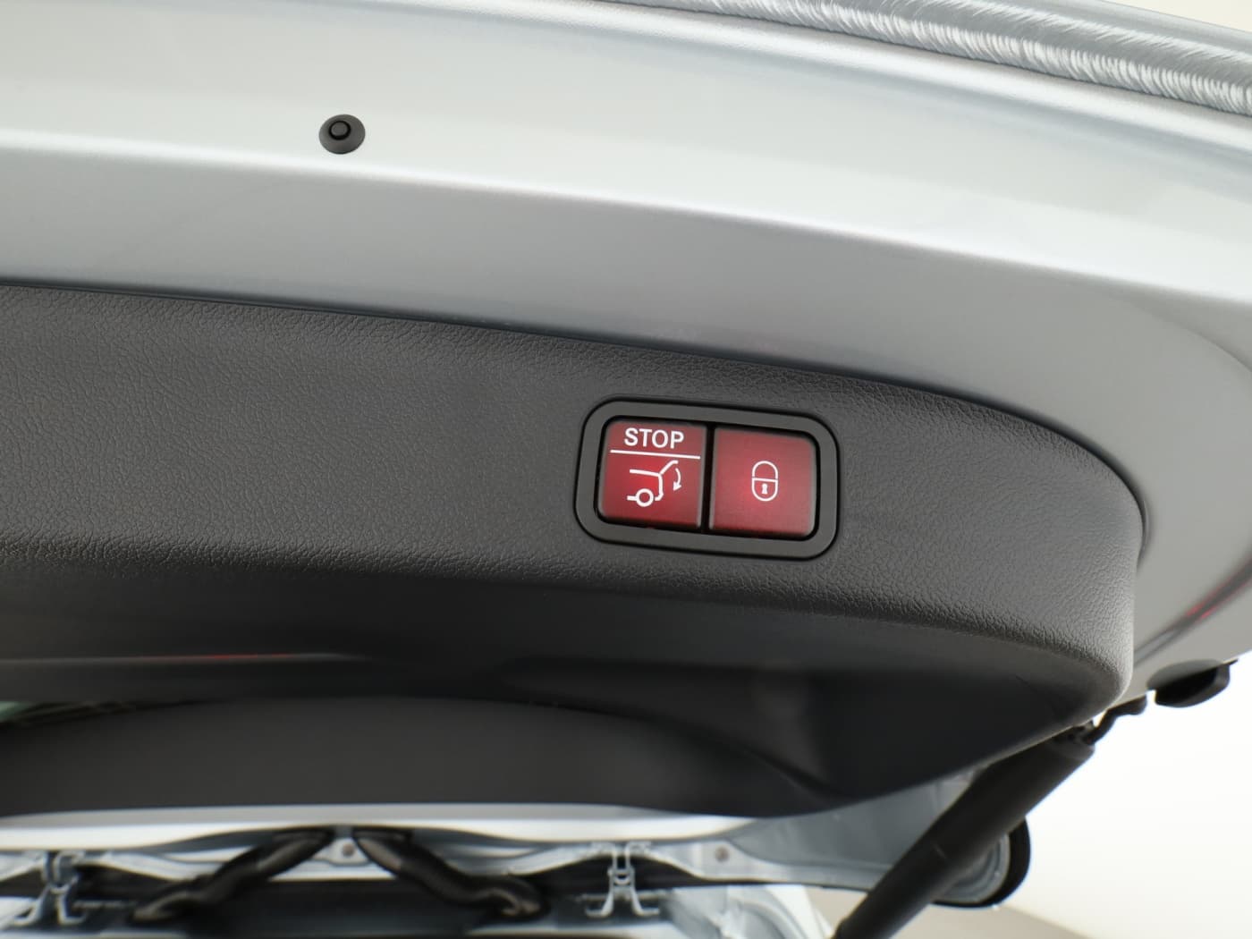 Mercedes-Benz GLB 250+ mit EQ Technologie Bild 28