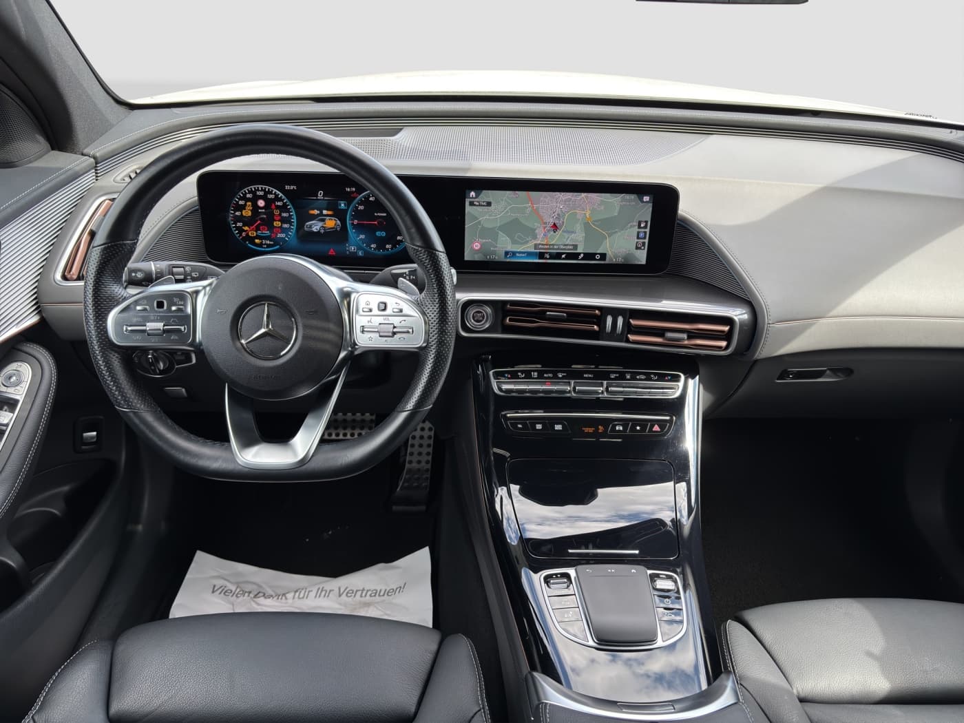 Mercedes-Benz EQC 400 4M Bild 9