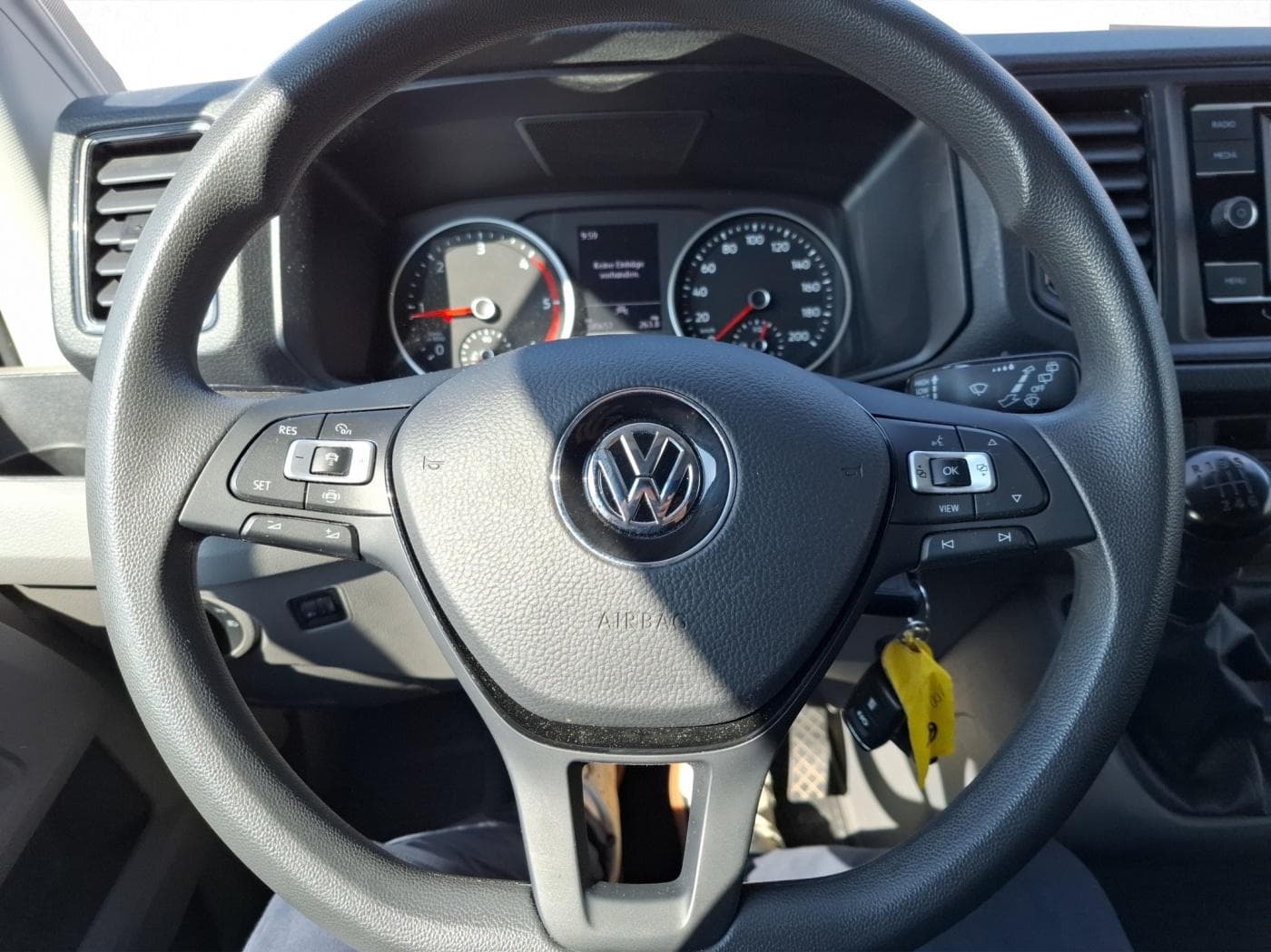 Volkswagen Crafter 35 2.0 TDI L2H2 FWD (EURO 6d-TEMP) Bild 9