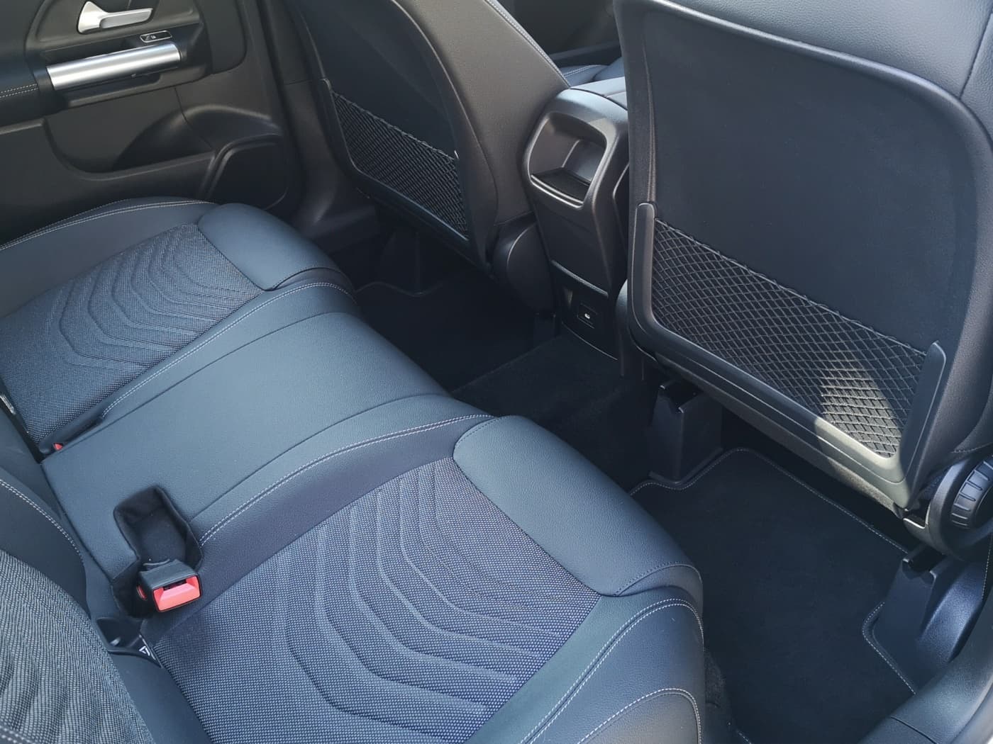 Mercedes-Benz B 180 Bild 16