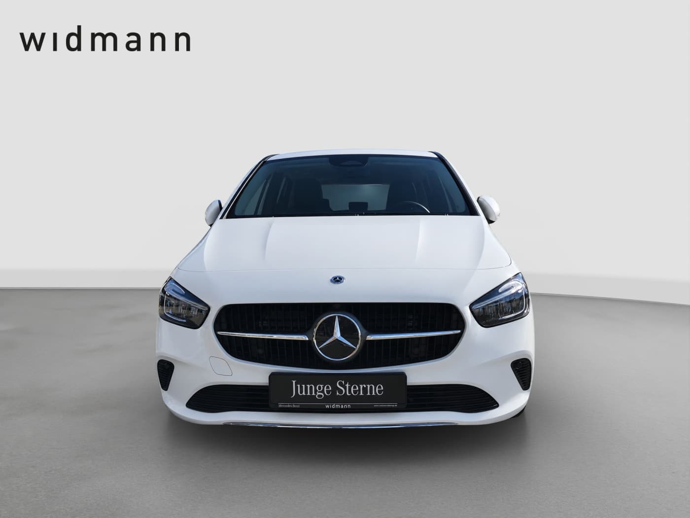 Mercedes-Benz B 180 Bild 2