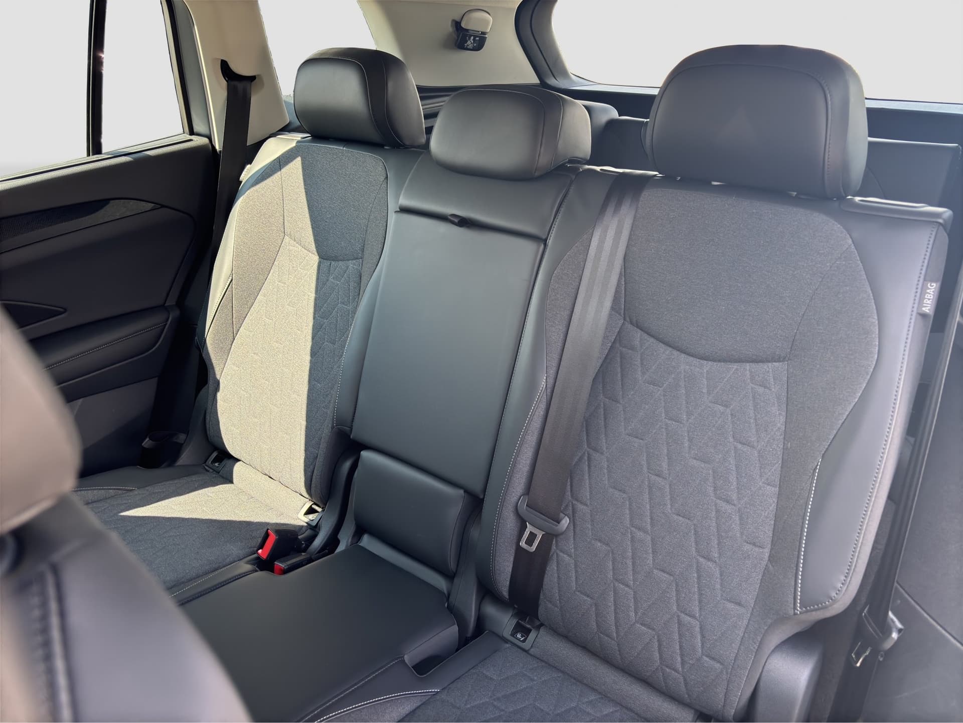 Volkswagen Tayron Life 2.0 TDI 193PS DSG AHK NAVI KAMERA Bild 13