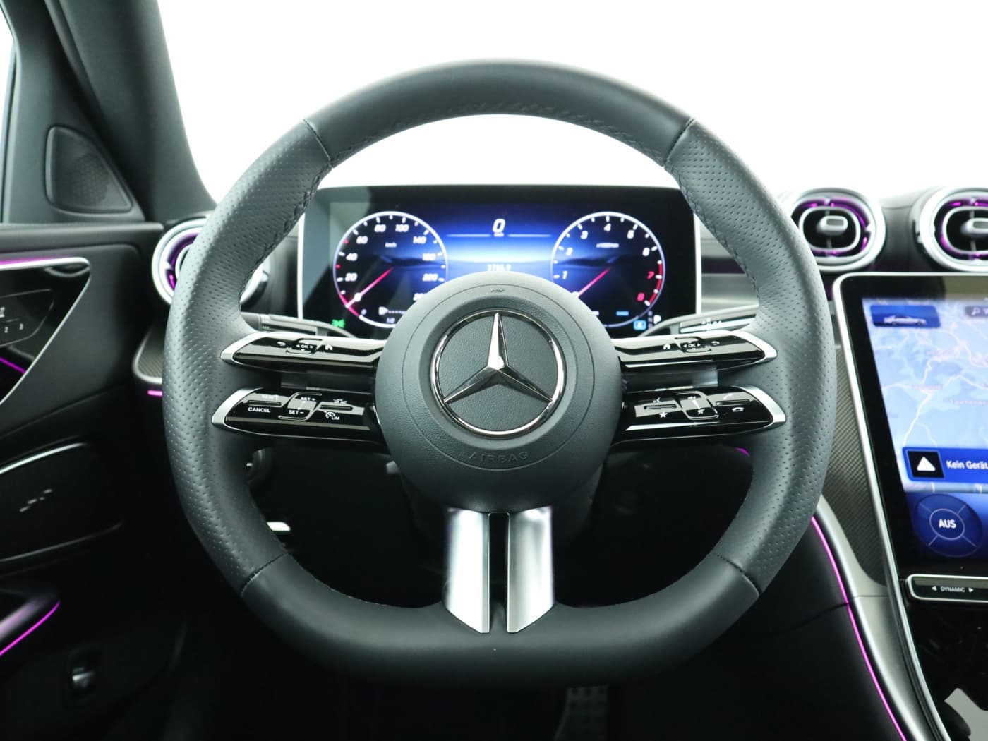 Mercedes-Benz C 180 Bild 11