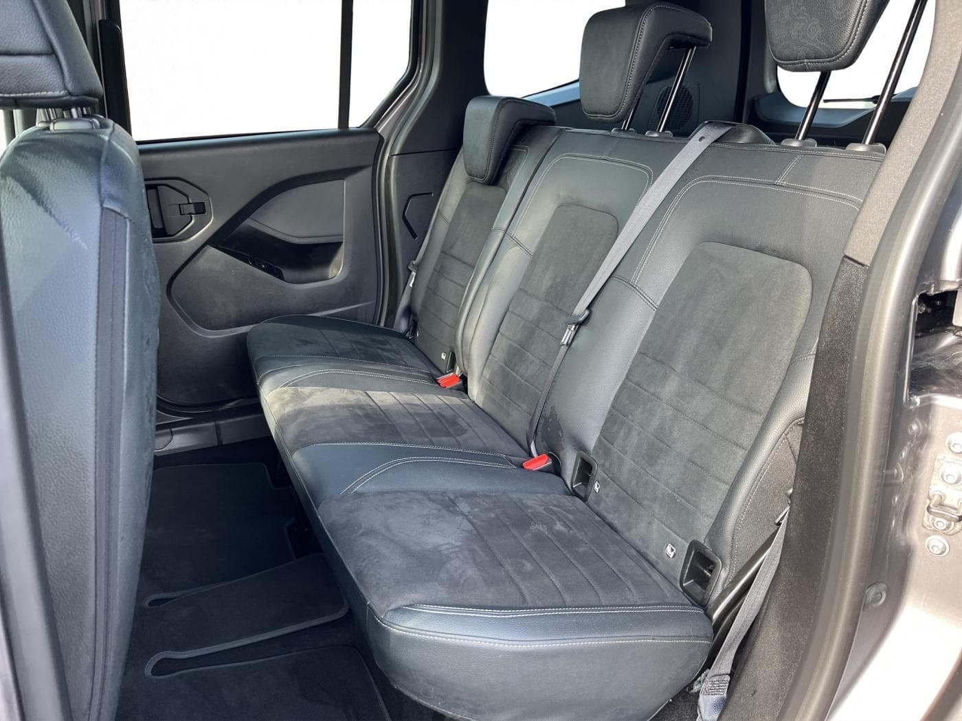 Mercedes-Benz T 180 d EDITION Bild 17