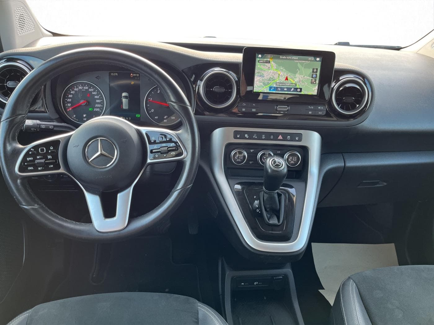 Mercedes-Benz T 180 d EDITION Bild 9