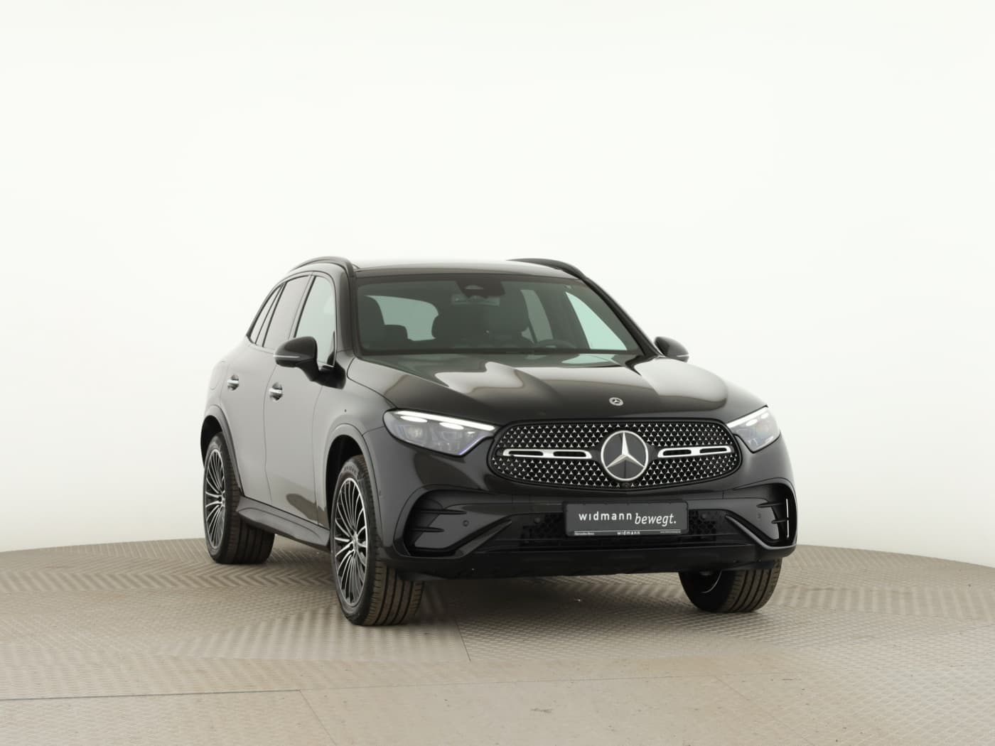 Mercedes-Benz GLC 300 de 4MATIC mit EQ Hybrid Technologie Bild 3