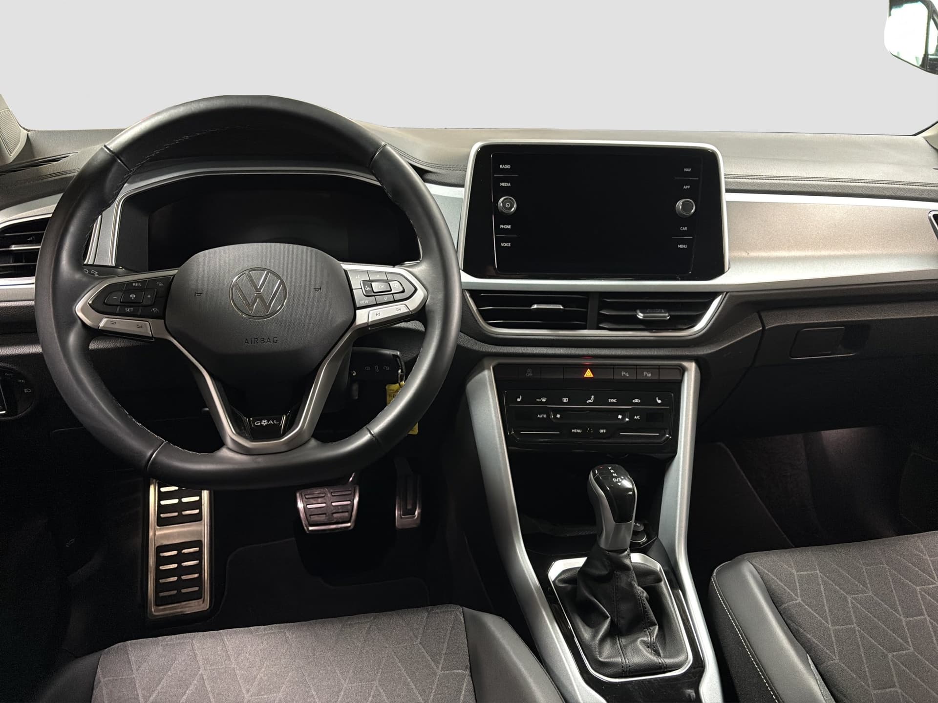 Volkswagen T-ROC GOAL 2.0 TDI 150 PS DSG AHK NAVI ACC Bild 9