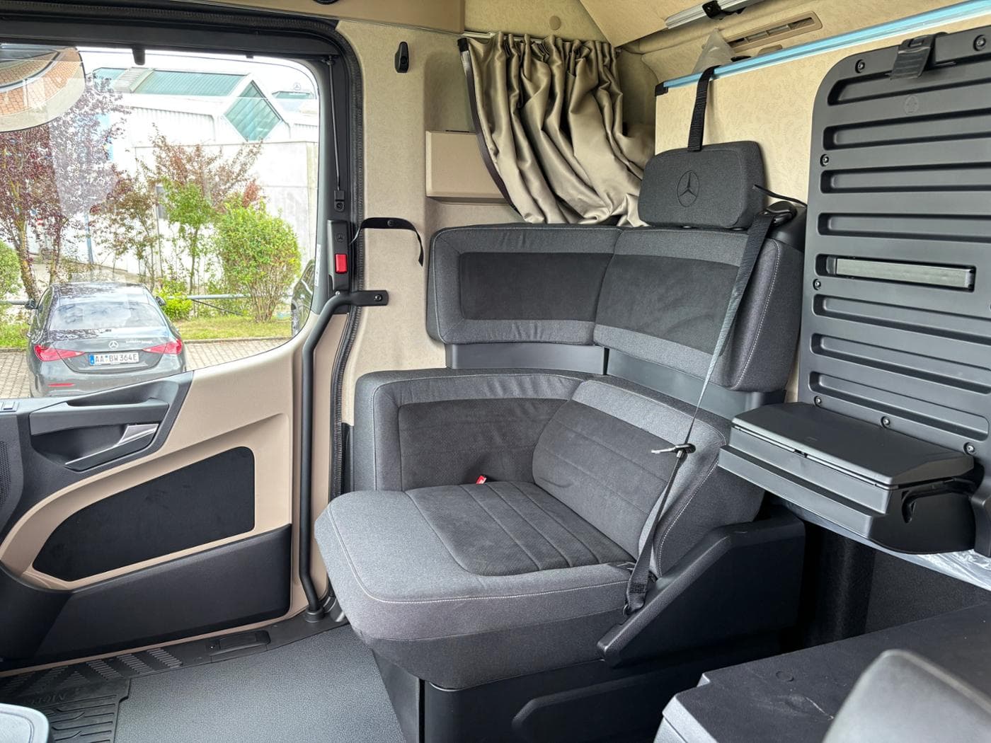 Daimler Truck Actros 1848 LS Schubbodenhydraulik Bild 22