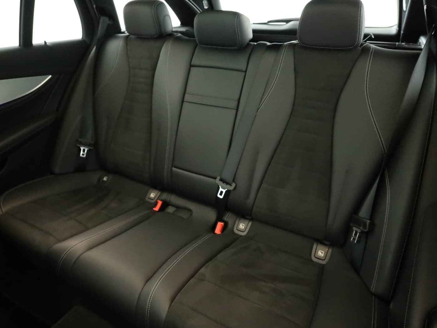 Mercedes-Benz E 300 de T Bild 18