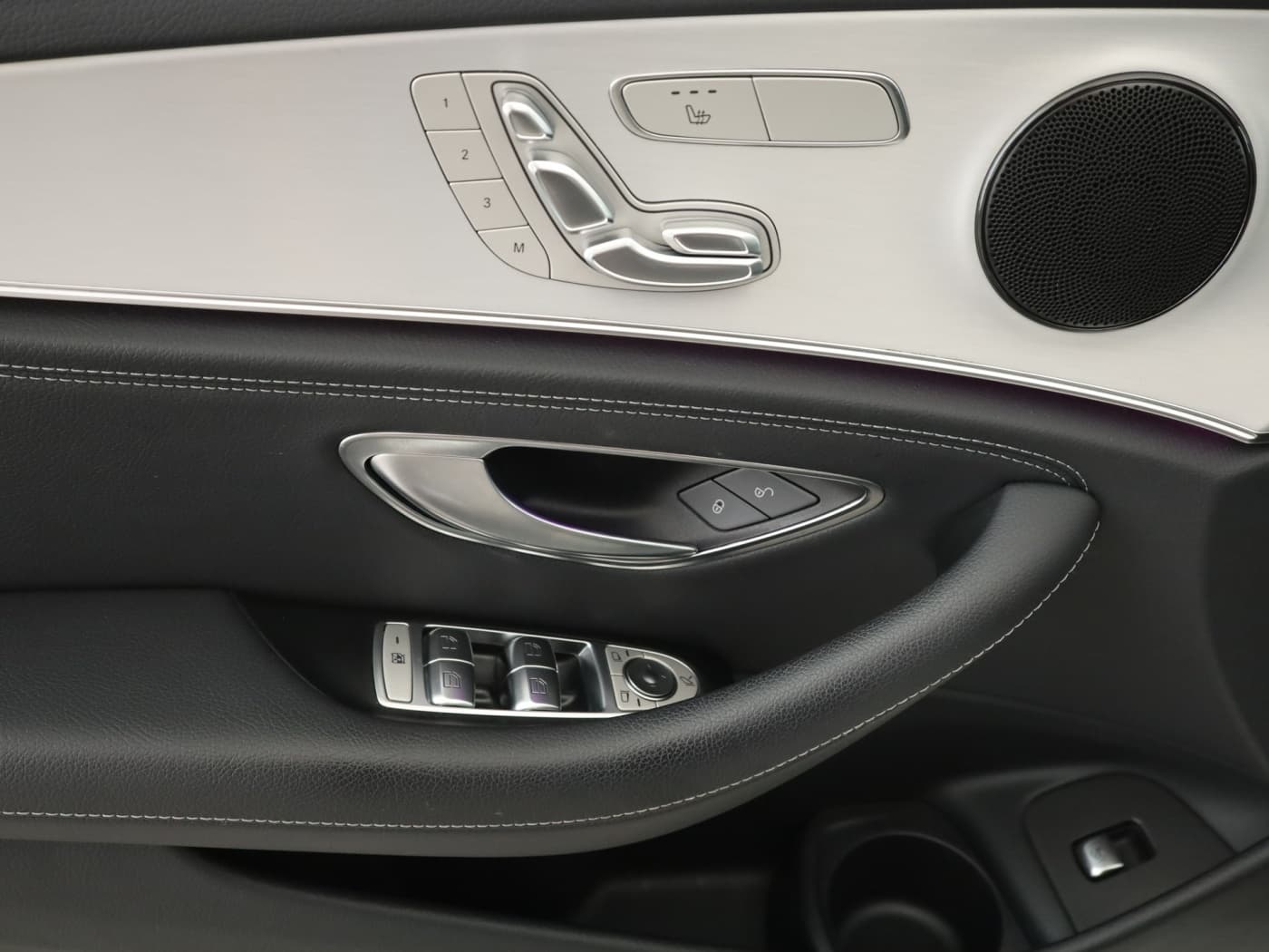 Mercedes-Benz E 300 de T Bild 20