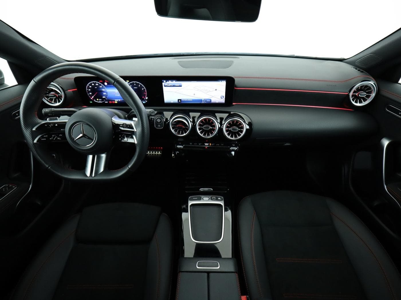 Mercedes-Benz CLA 200 Bild 19