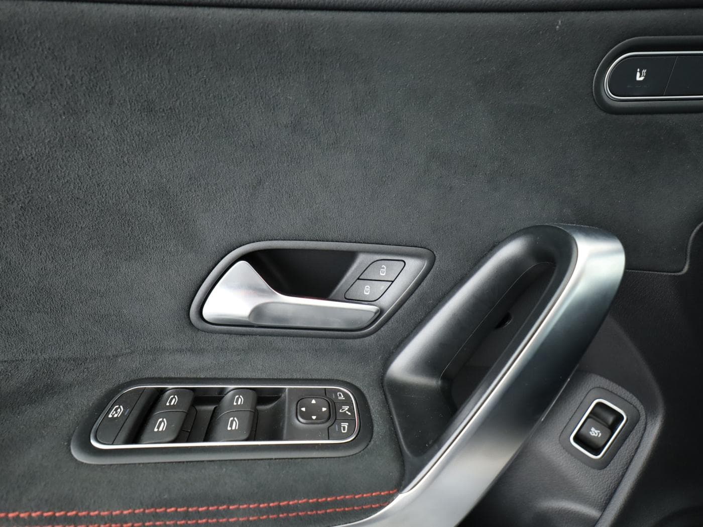 Mercedes-Benz CLA 200 Bild 20
