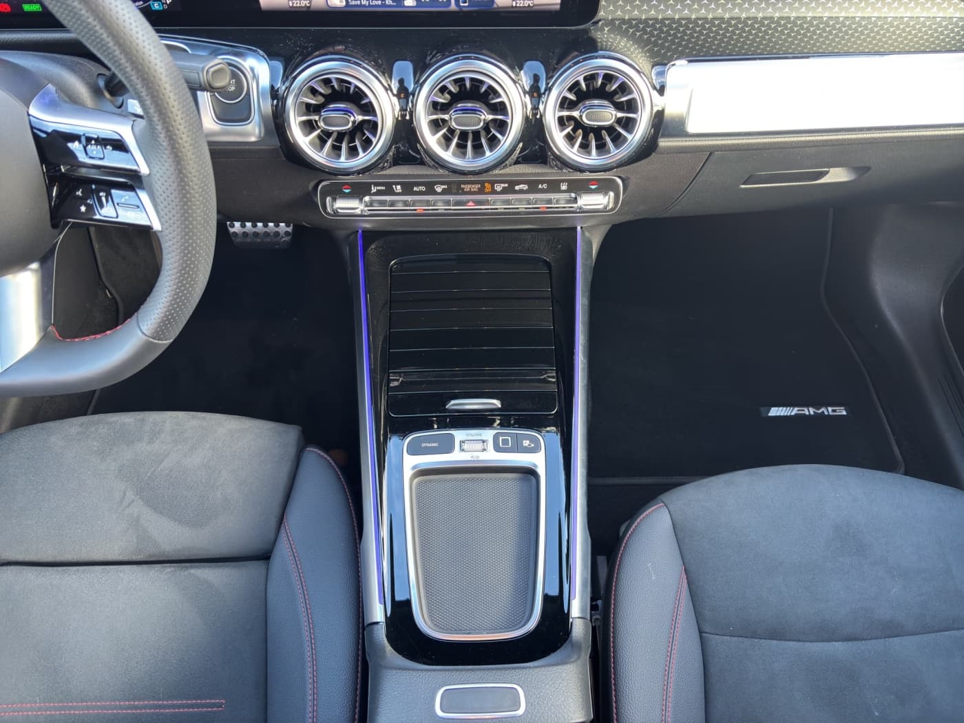 Mercedes-Benz EQB 250+ Bild 10