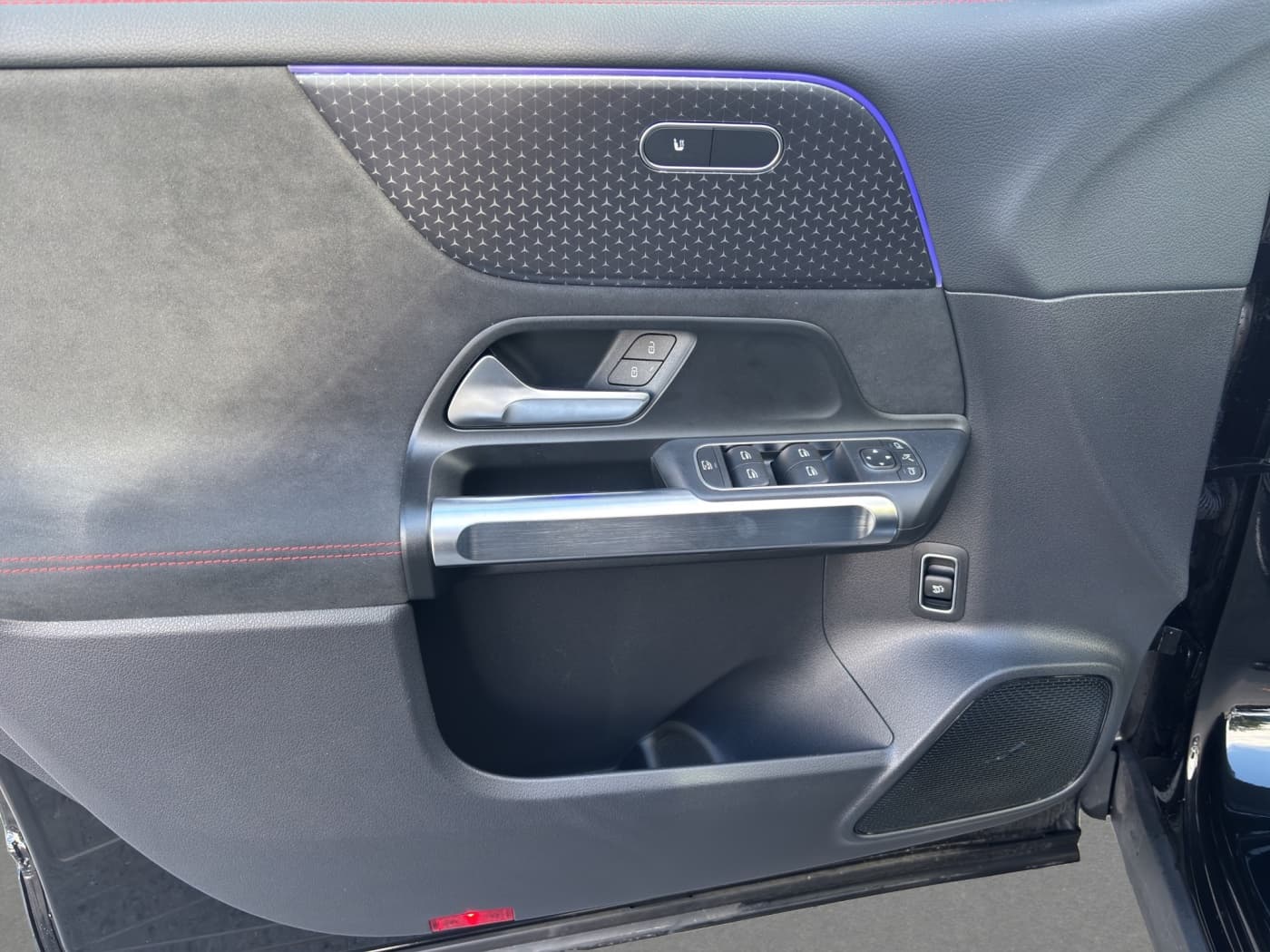 Mercedes-Benz EQB 250+ Bild 15