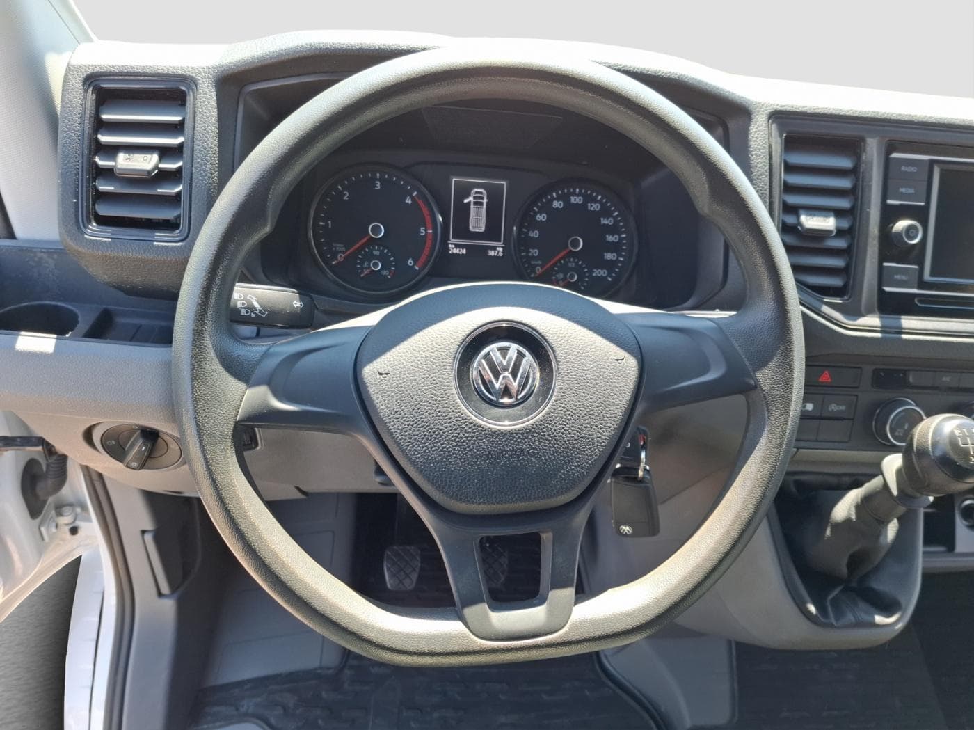 Volkswagen Crafter Kasten 35 mittellang Hochdach FWD TDI Bild 10