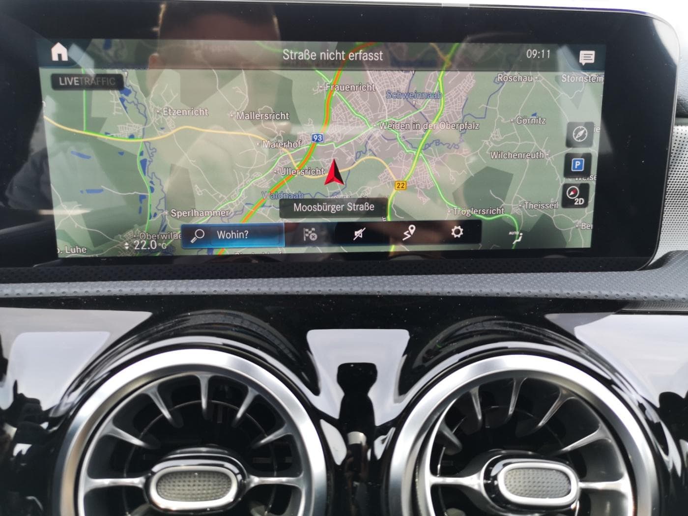 Mercedes-Benz CLA 200 d SB Bild 12