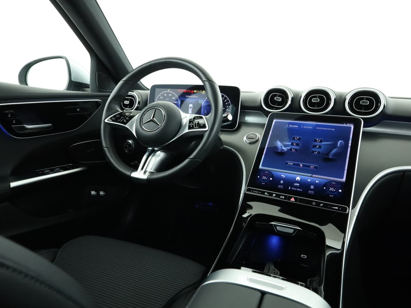 Mercedes-Benz C 300 e T Bild 10