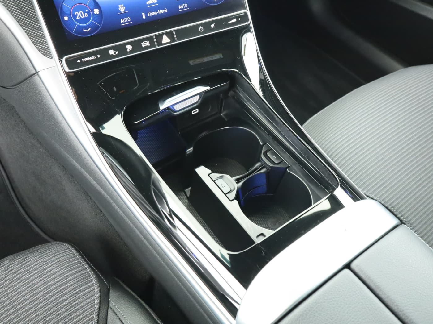 Mercedes-Benz C 300 e T Bild 15