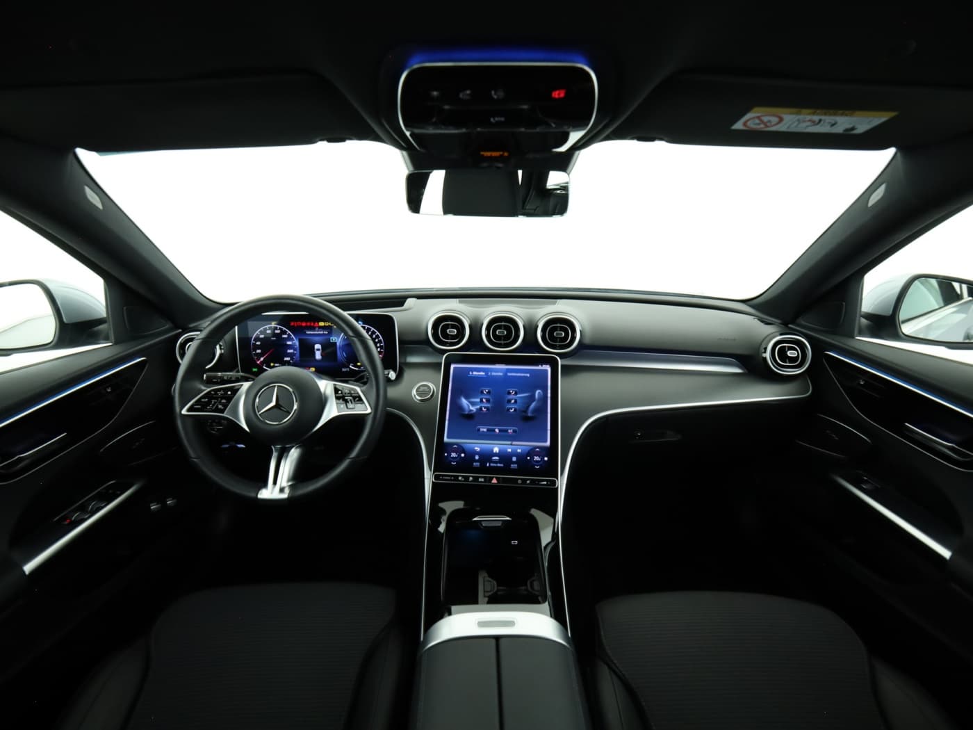 Mercedes-Benz C 300 e T Bild 19