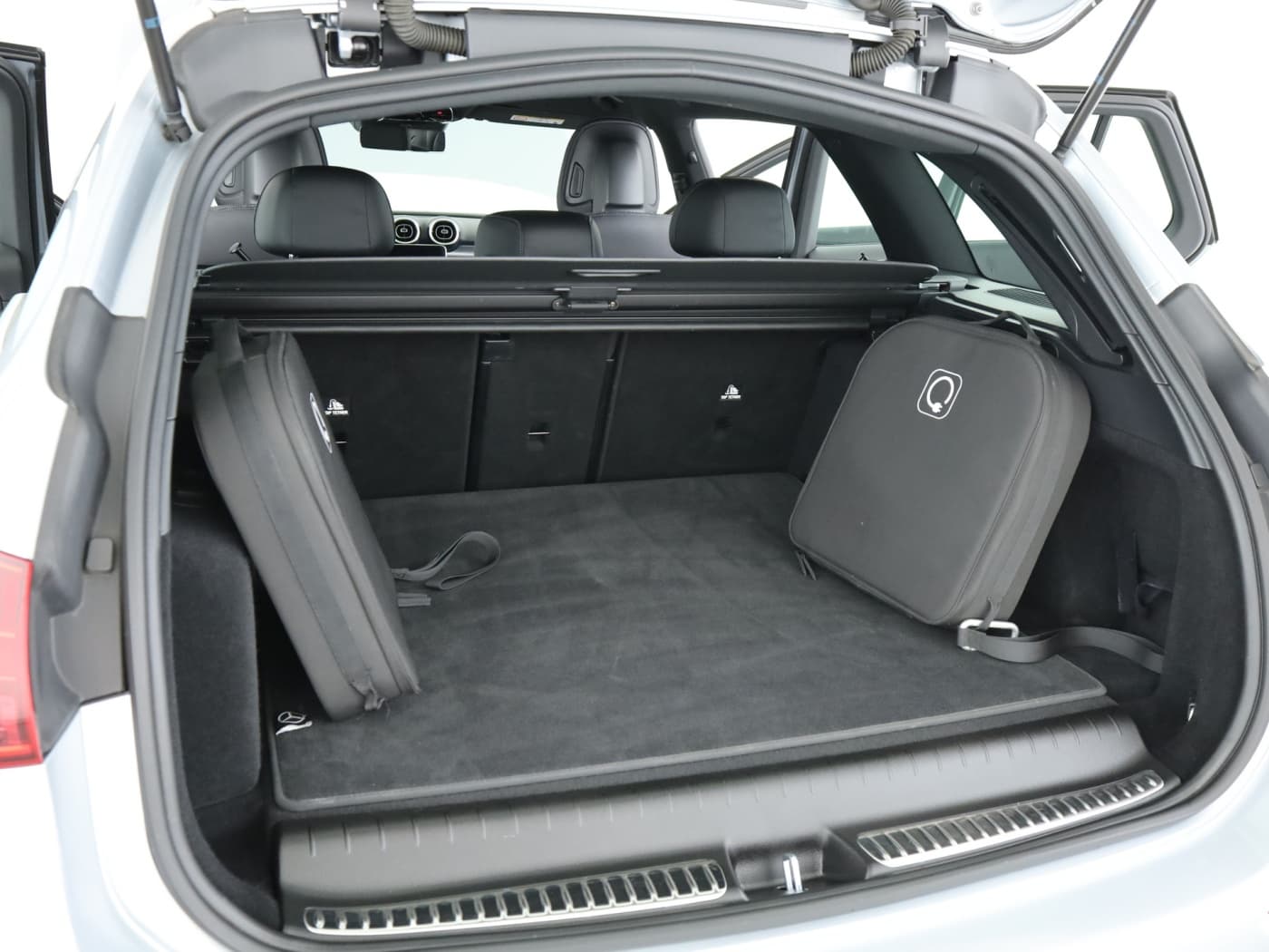 Mercedes-Benz C 300 e T Bild 22