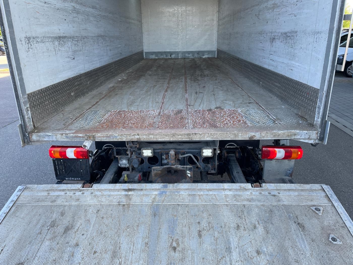 Mercedes-Benz Antos 2545 L 6X2 Bild 10