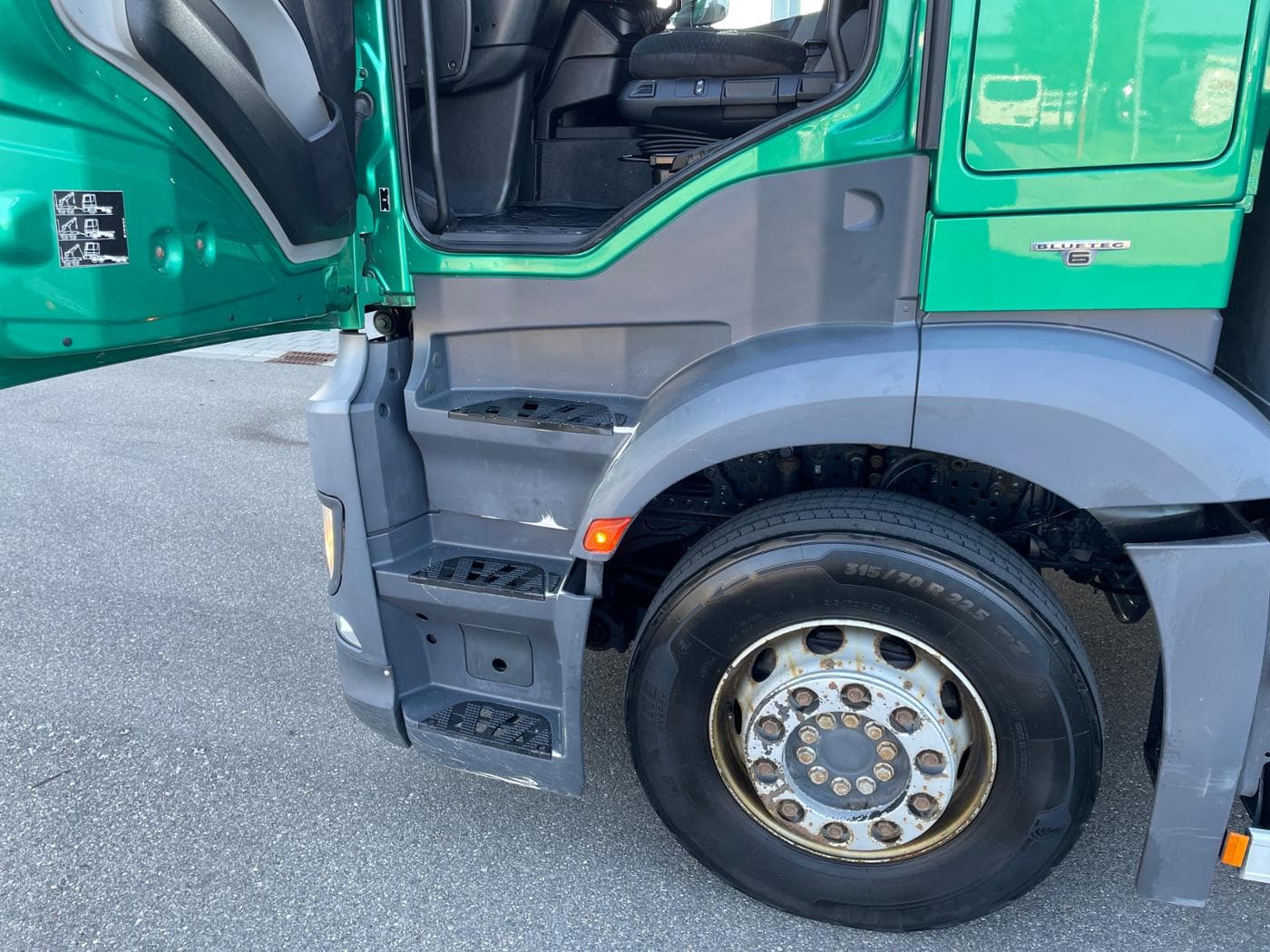Mercedes-Benz Antos 2545 L 6X2 Bild 14